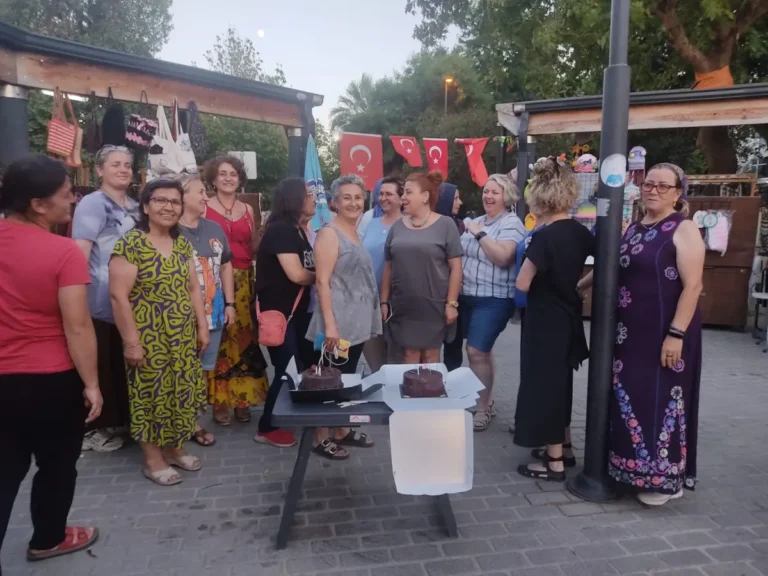 Kahvaltı, Yemek, Yılbaşı ve Kutlama